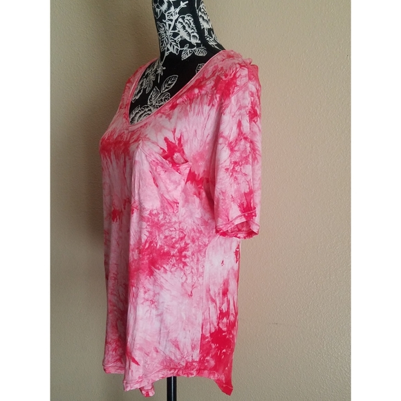 Tie-dye v neck shirt size L - Picture 4 of 6